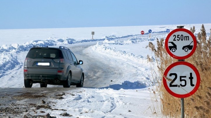Ice-road-1