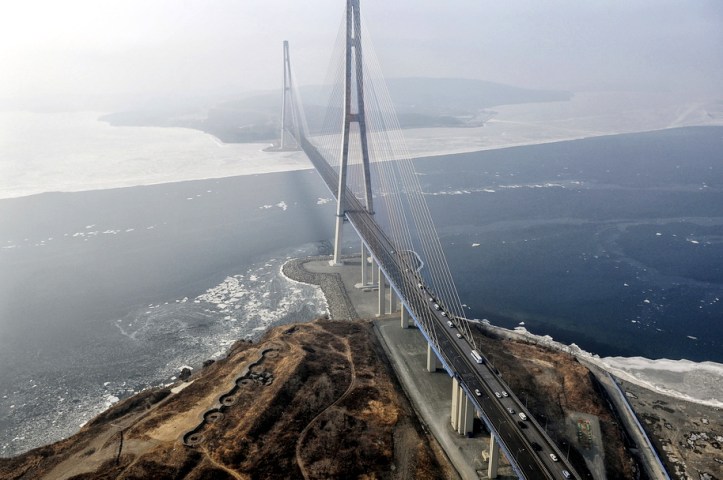 Russky-bridge-vladivostok-russia-1
